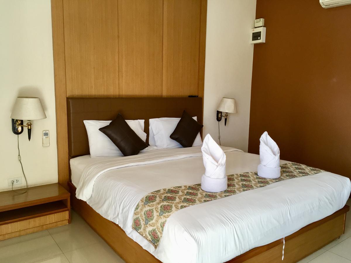 Phetcharat Grand Hotel Maesot Mae Sot Exteriér fotografie