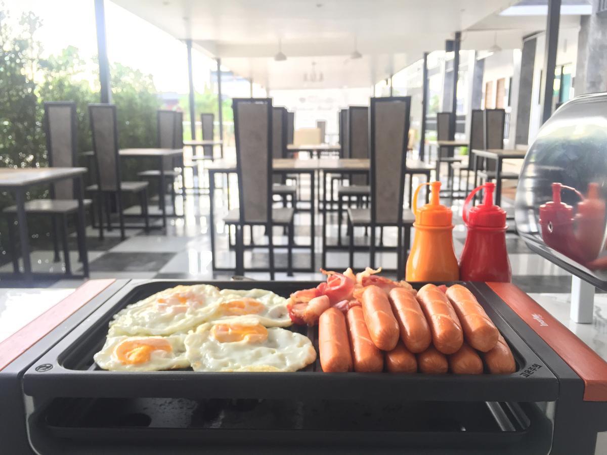 Phetcharat Grand Hotel Maesot Mae Sot Exteriér fotografie